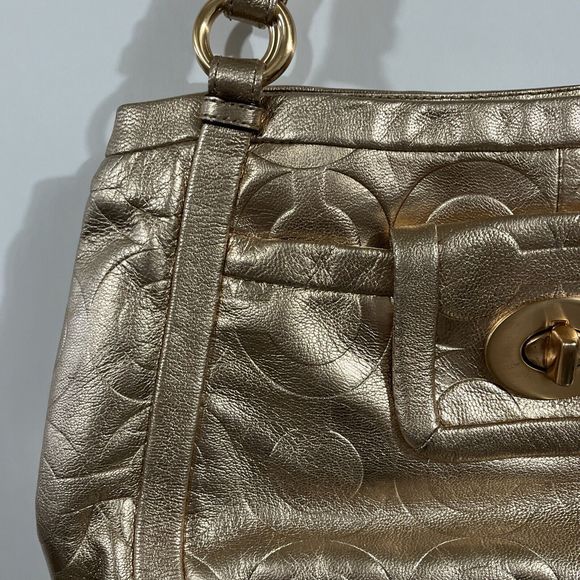 Rare HTF Coach Metallic Rose Gold All Leather Purse Shoulder Bag C Pattern - Picture 2 of 16